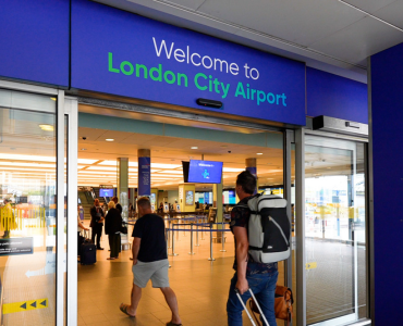 London Airport transfers including Heathrow, Gatwick and Stansted from Edinburgh